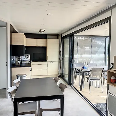 Chalet De Standing à - 6 Couchages, Piscine Chauffée, Proche Et Commerces, Wi-fi Gratuit - Fr-1-361-449